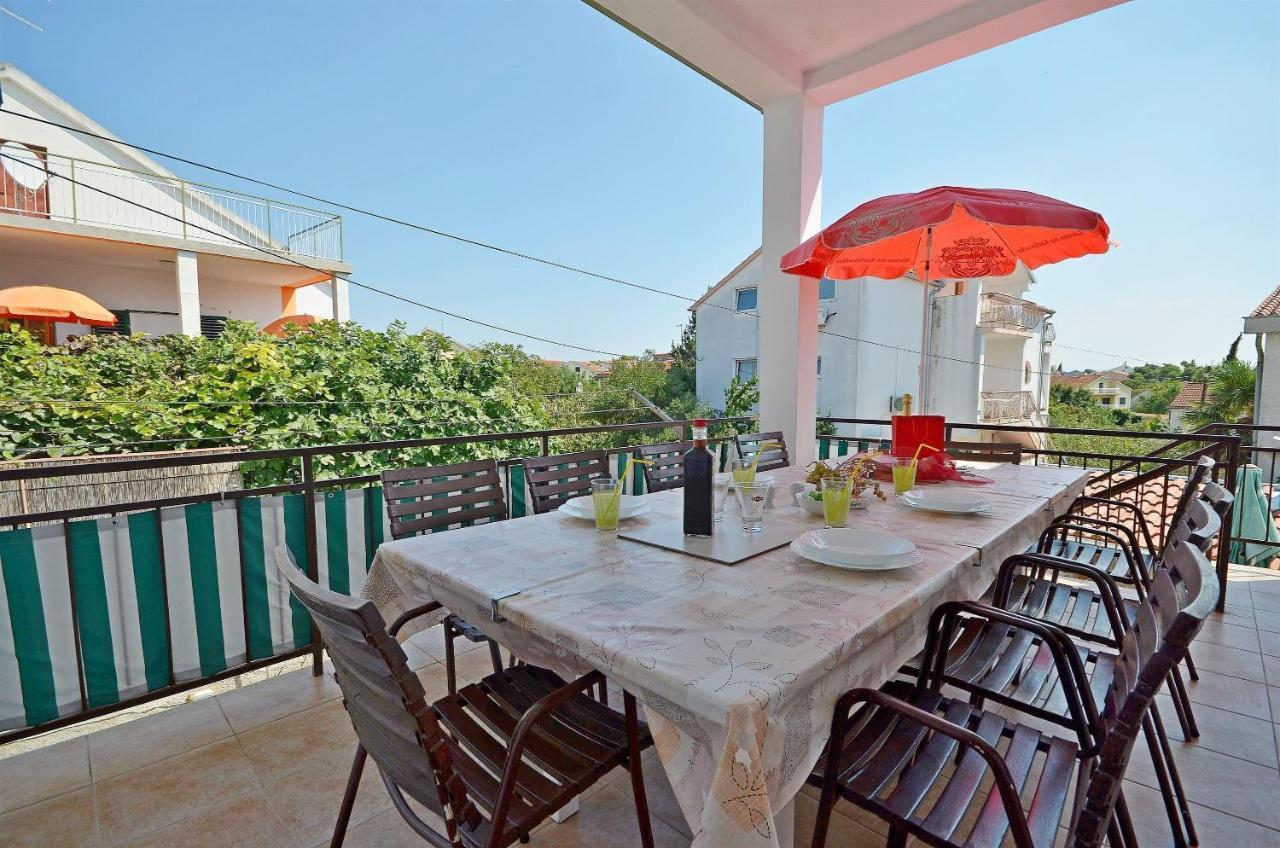 Apartment And Room Ivica Vodice Exterior photo